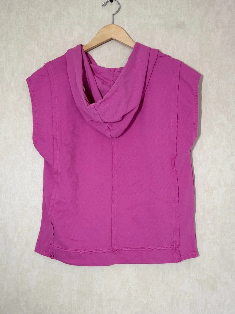 Pilcro Women’s Sleeveless Hoodie Sweatshirt V-Neck in Pink S